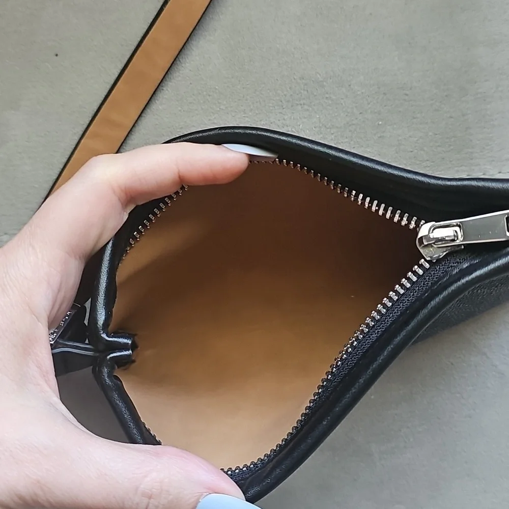 NWOT MICHAEL KORS Black Belt Bag